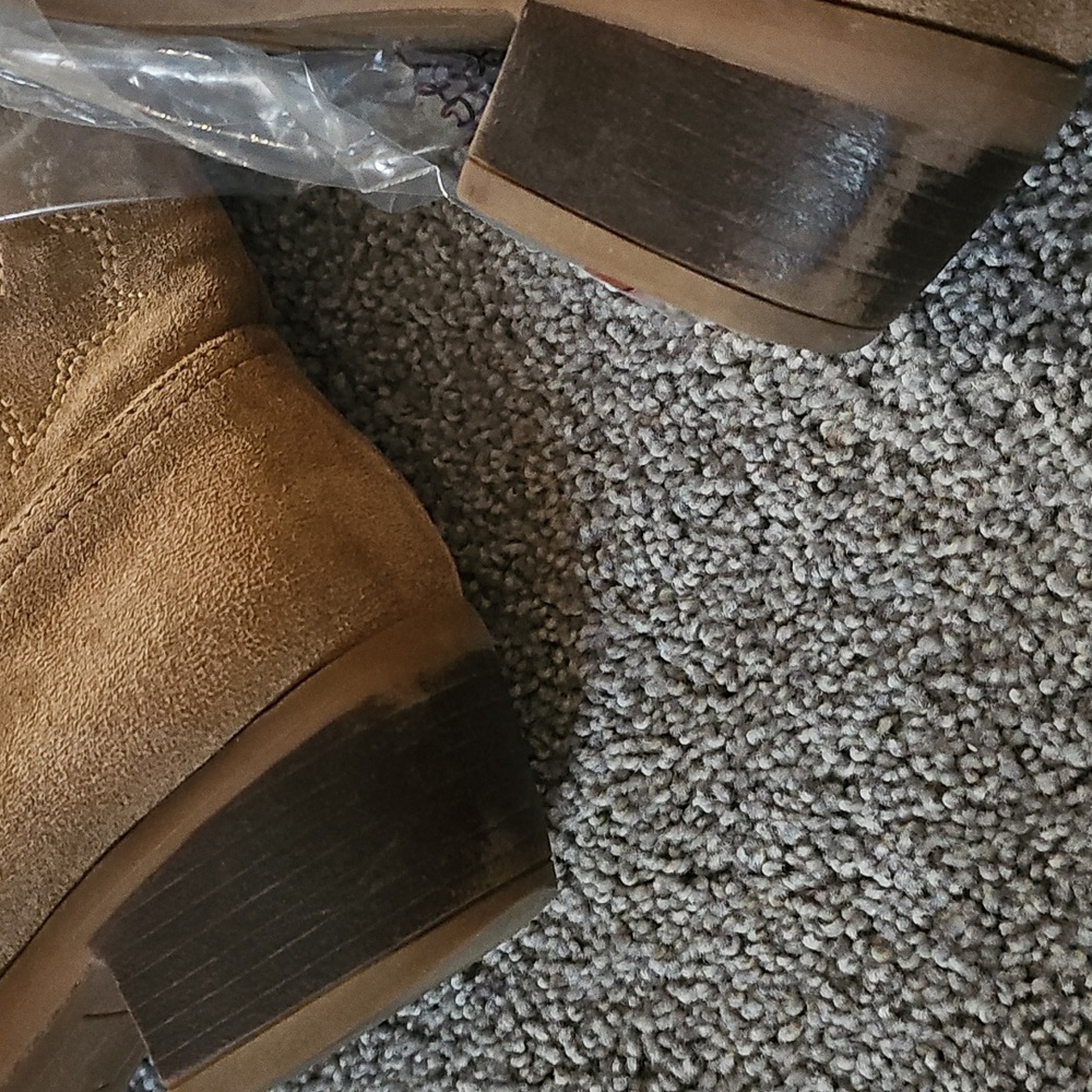 TT2🔹️Tan Suede Western Boots - Picture 8 of 8